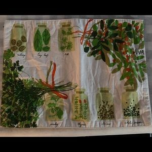 Set of 4 Vera Wang Placemats